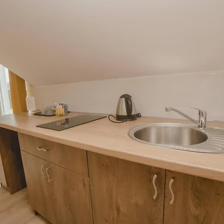 فندق مبيت وإفطار Mirella 3*