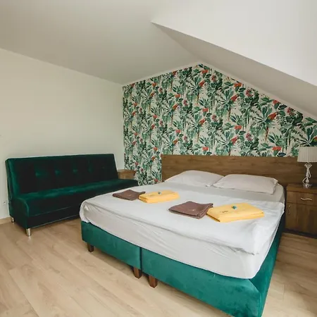 Bed & Breakfast Mirella Debki